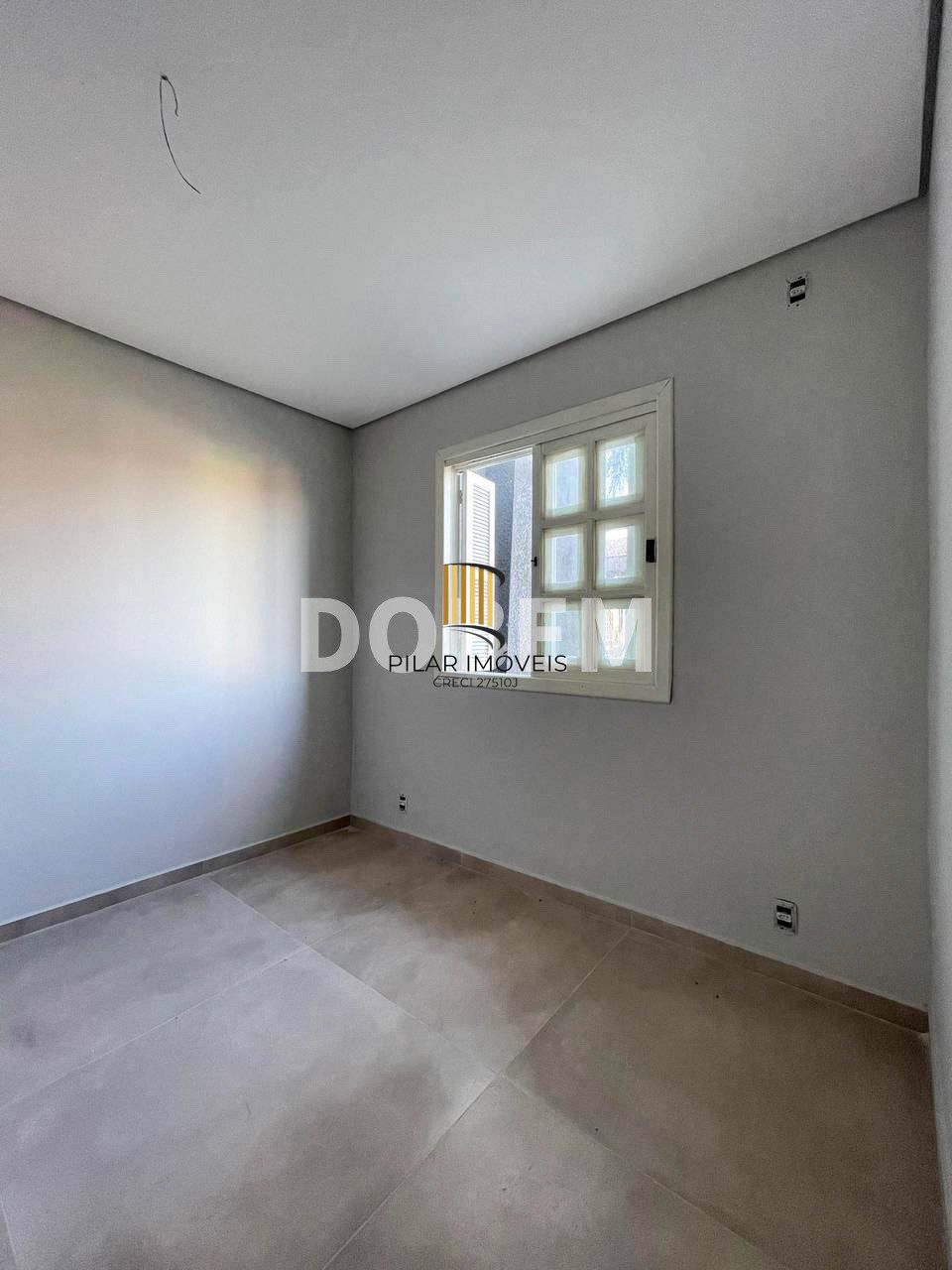 🏡Casa 2 Dormitórios com 2 Vagas com ótima localização no bairro Jardim Algarve