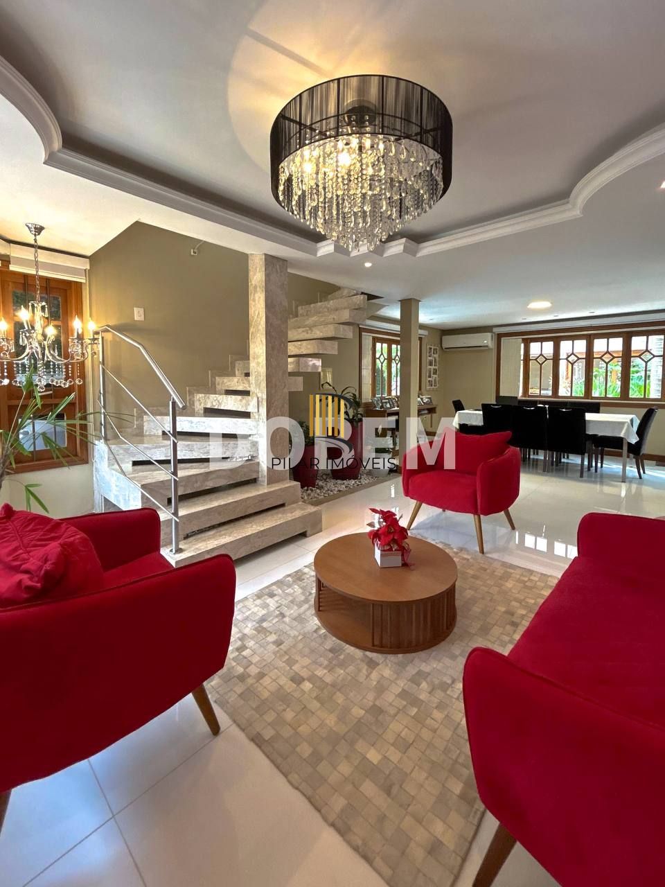 🏡 Residência de Alto Padrão com Piscina e Área Gourmet Completa – Aceita financiamento