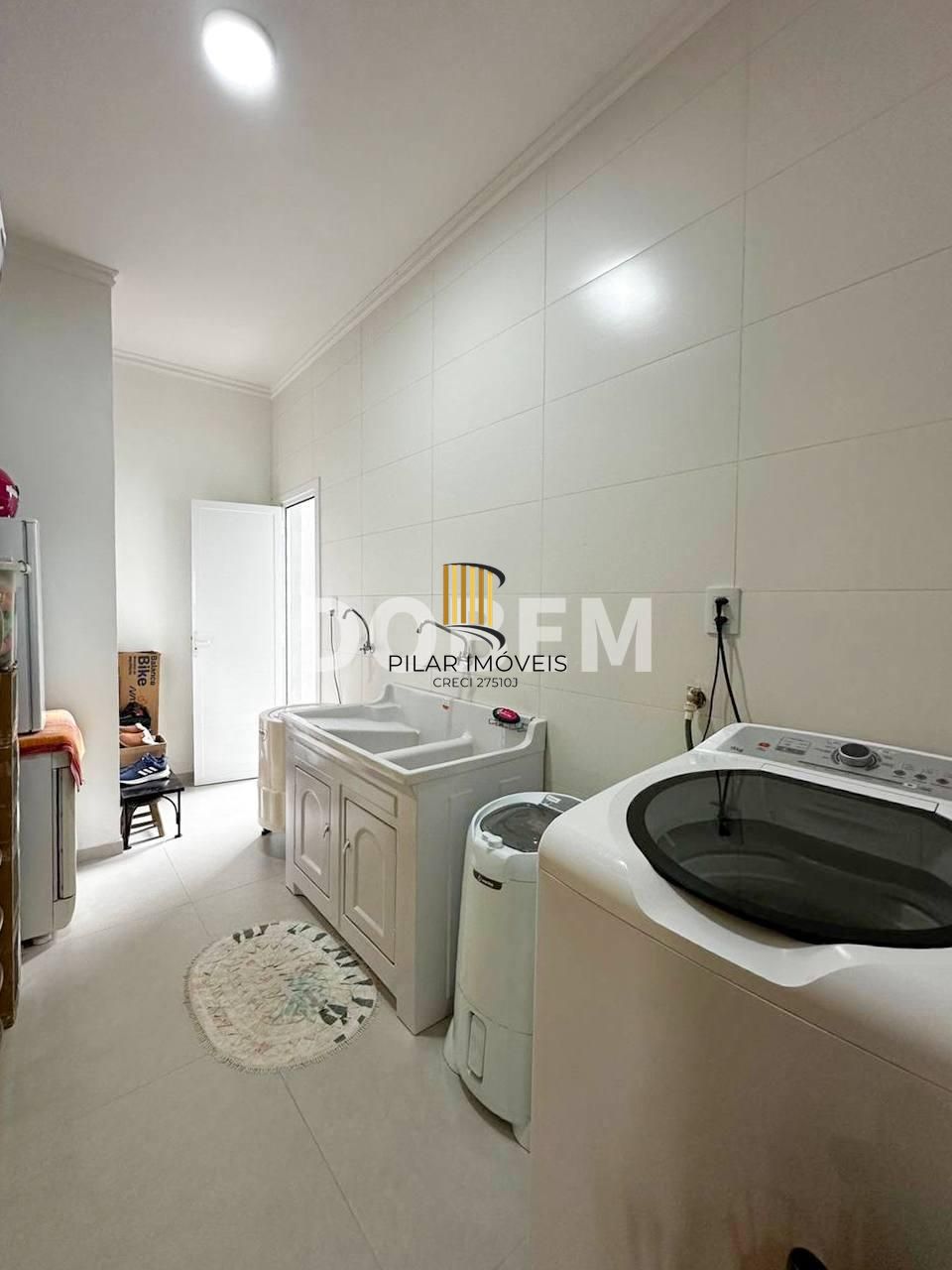 Casa moderna e recentemente construída à venda em Lindolfo Collor - Bairro Boa Vista
