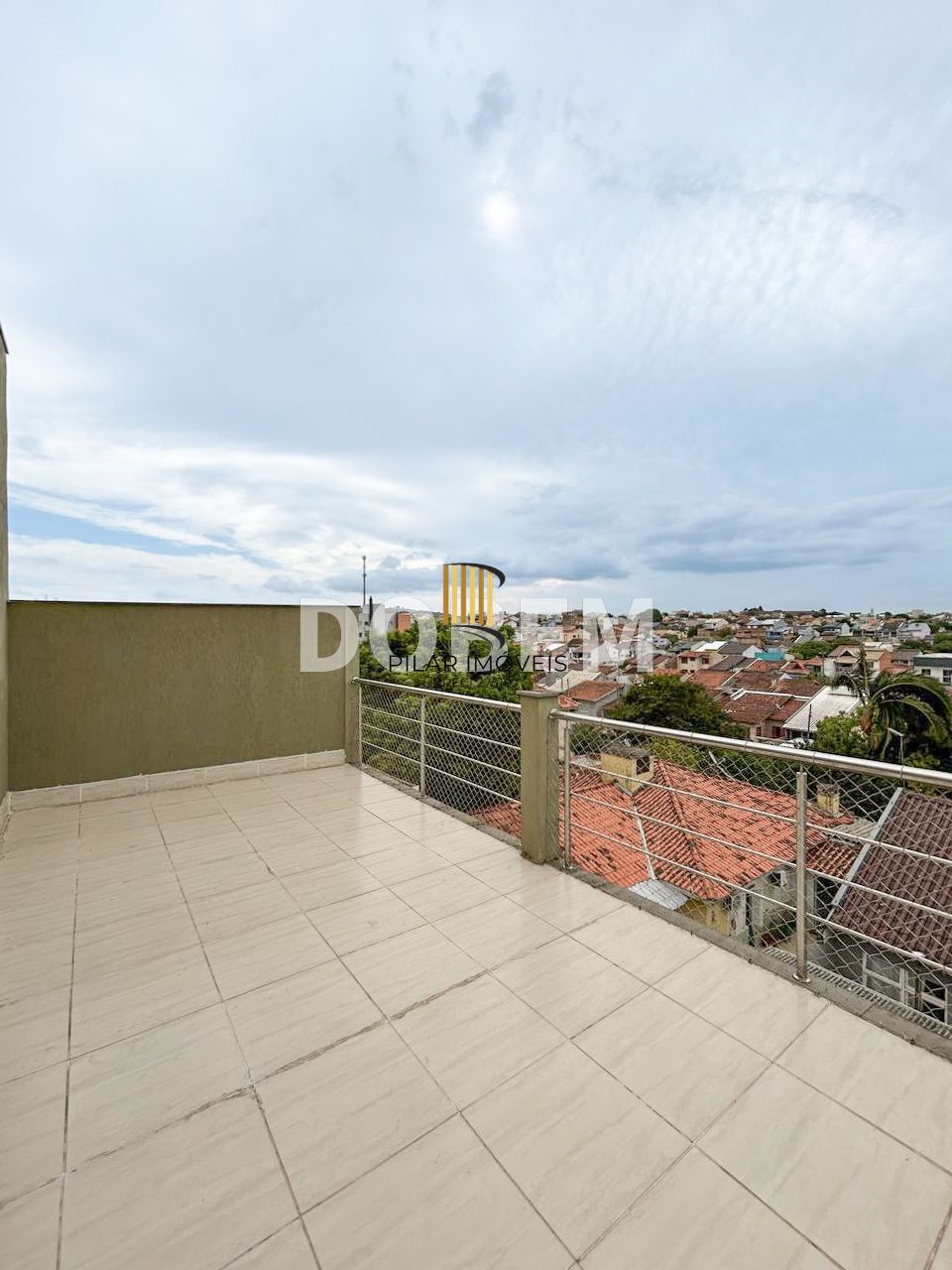 Casa ampla com 4 dormitórios e 290 m² à venda