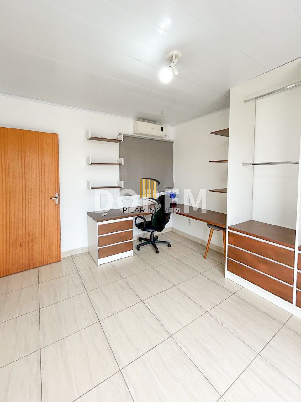 Casa ampla com 4 dormitórios e 290 m² à venda