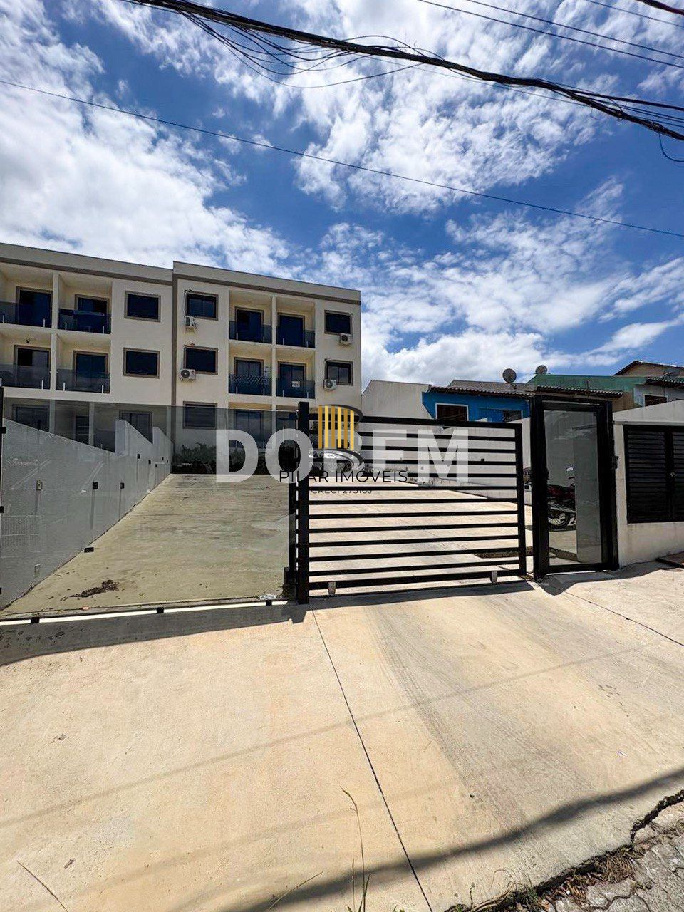 🏢 Apartamento 2 Dormitórios com Sacada e Vaga – Venda de Chaves - Pilar Imóveis