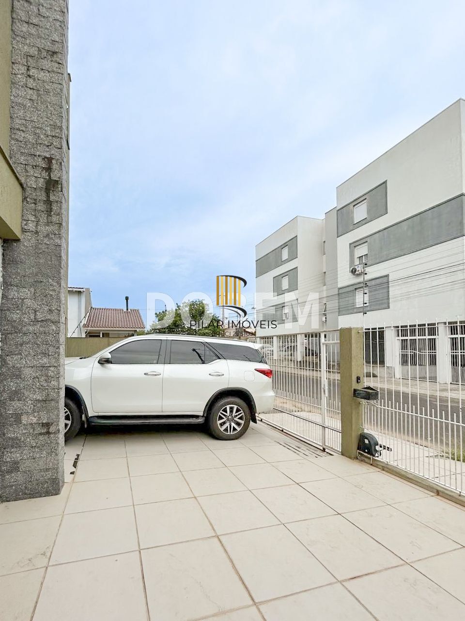 Casa ampla com 4 dormitórios e 290 m² à venda