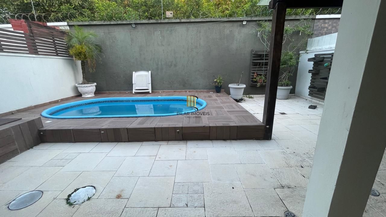 Casa 3 dormitórios no bairro Sarandi