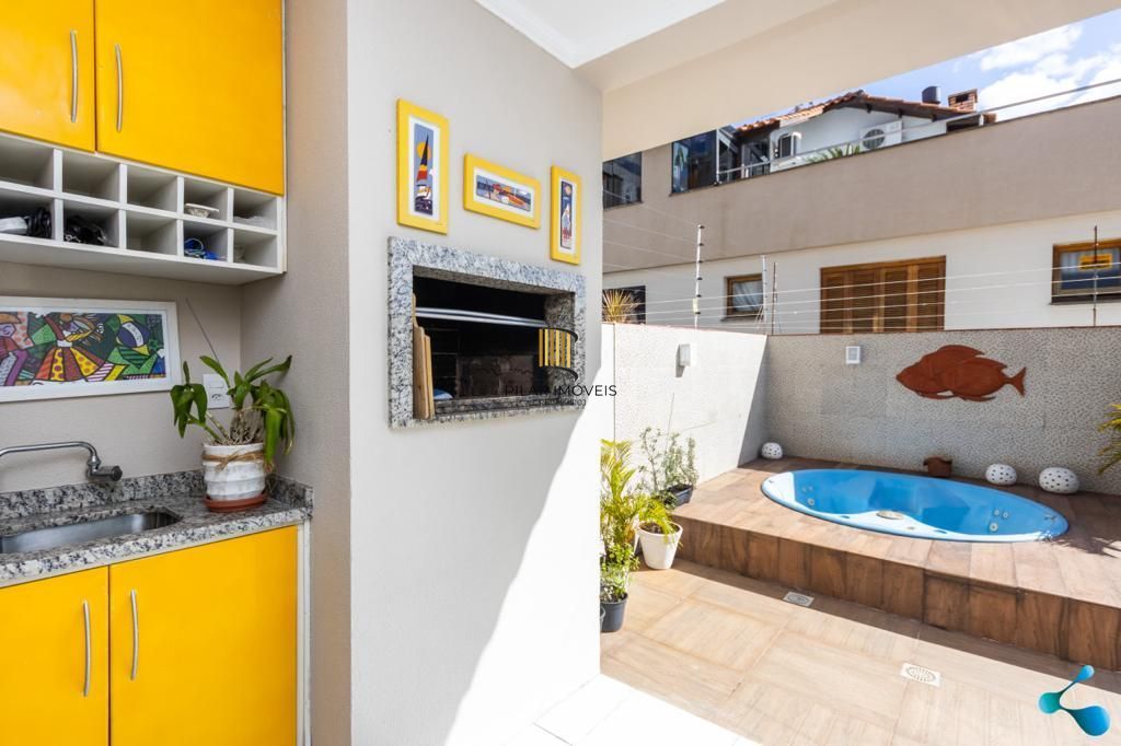 Porto Nobre vende  excelente casa com 4 dormitórios no Jardim Planalto