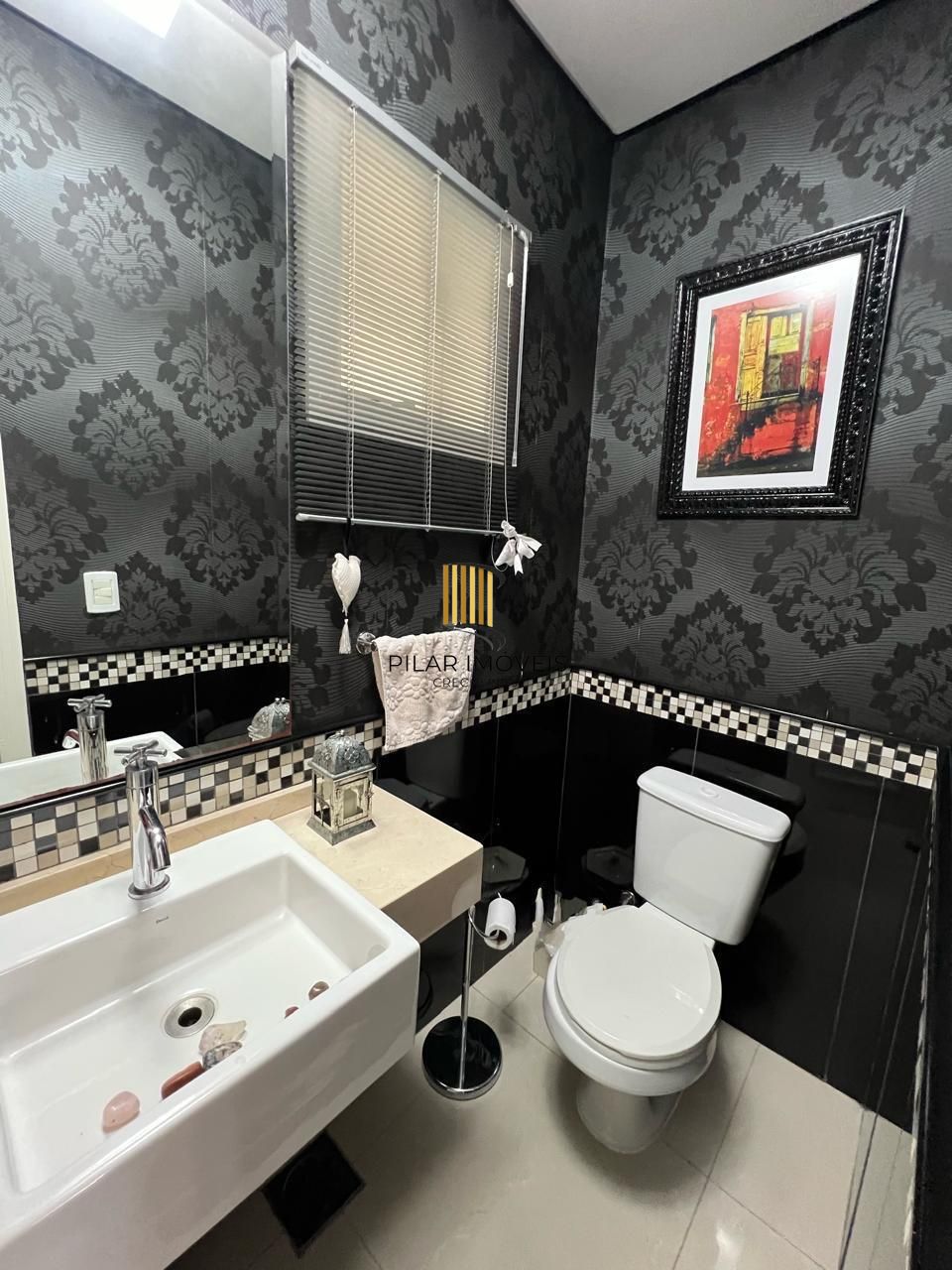 Casa de Condomínio 3 dormitórios no bairro Ecoville