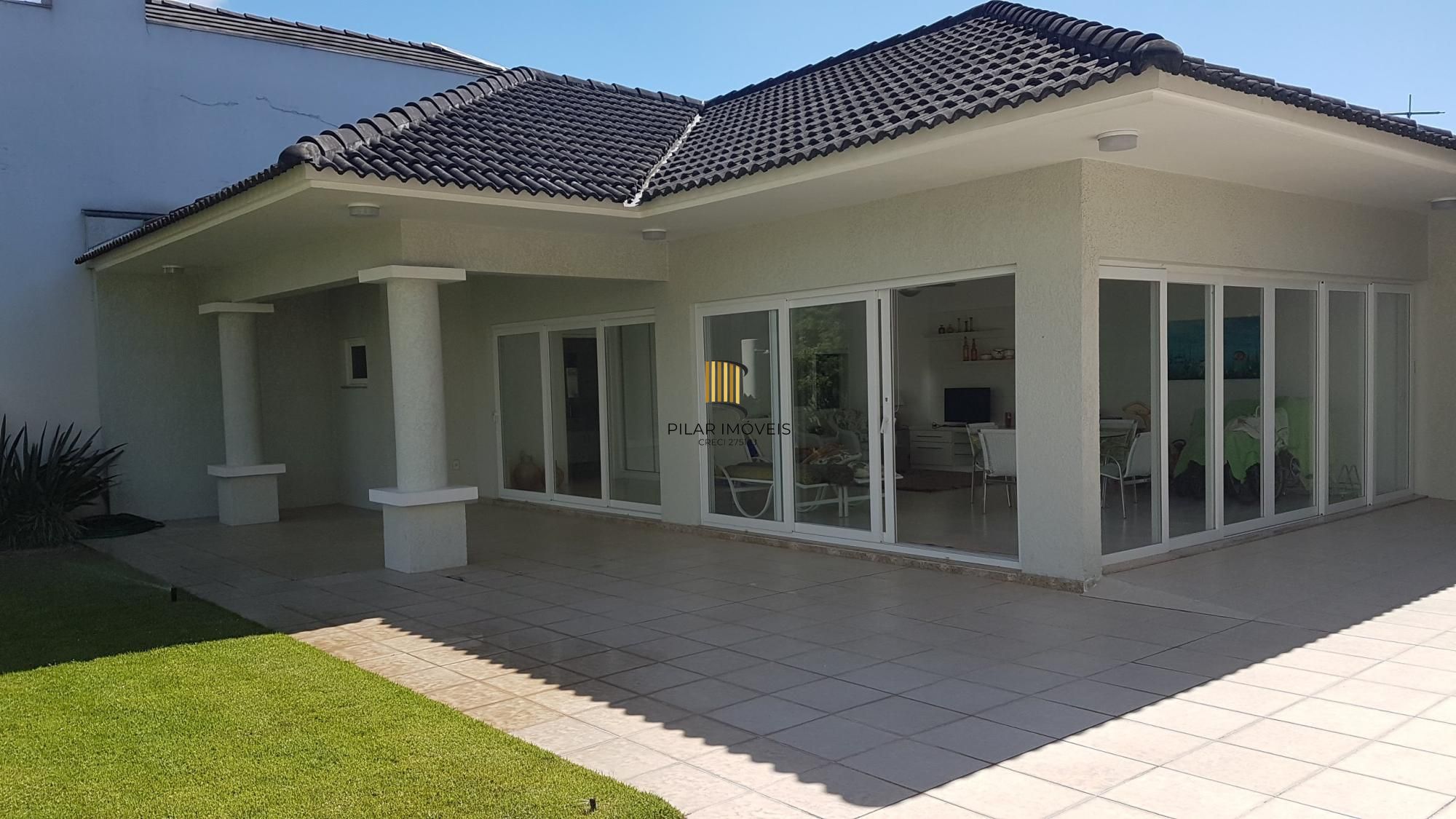 Casa com 6 dormitórios à venda, 354 m² por R$ 3.550.000 - Zona Nova - Capão da Canoa/RS