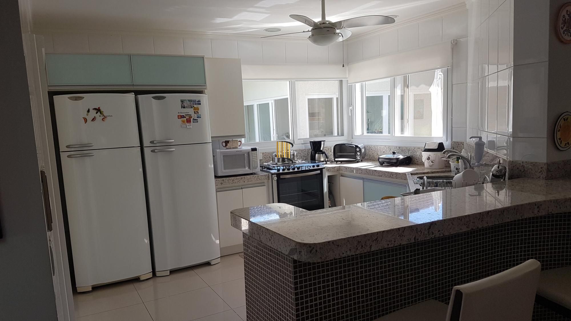 Casa com 6 dormitórios à venda, 354 m² por R$ 3.550.000 - Zona Nova - Capão da Canoa/RS