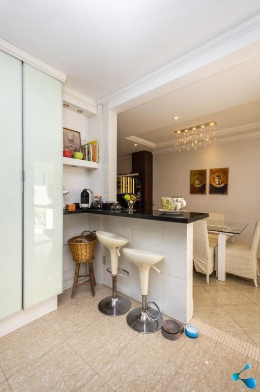 Porto Nobre vende  excelente casa com 4 dormitórios no Jardim Planalto