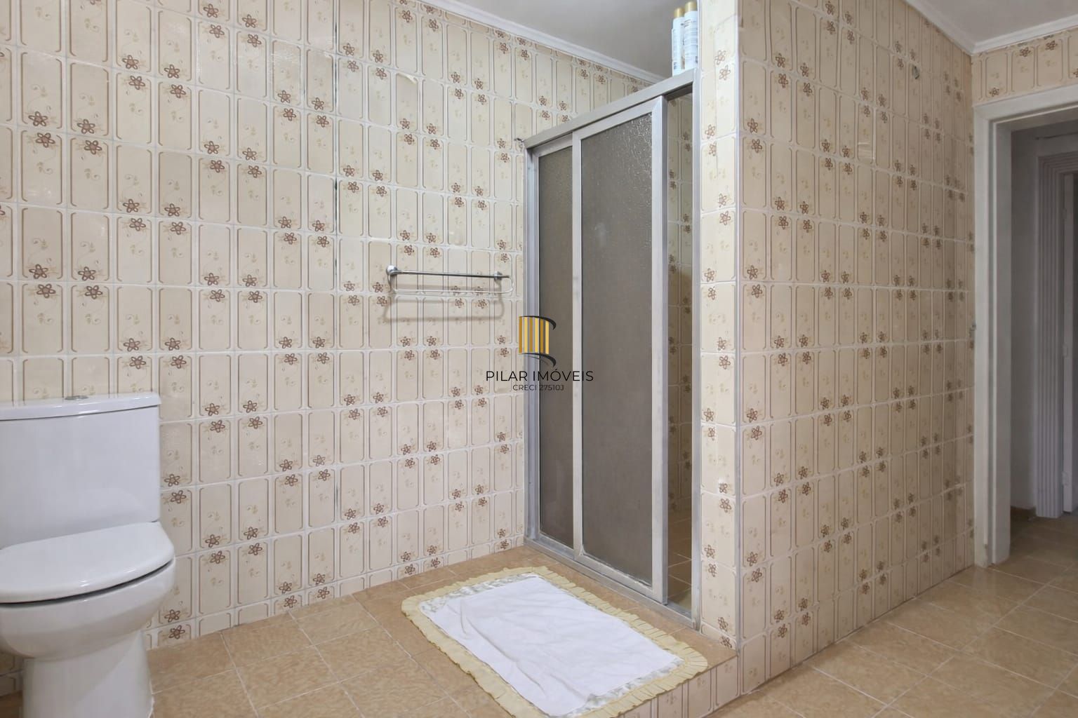 Casa/Sobrado 4 dormitórios, 290 m², no bairro Vila Ipiranga em Porto Alegre