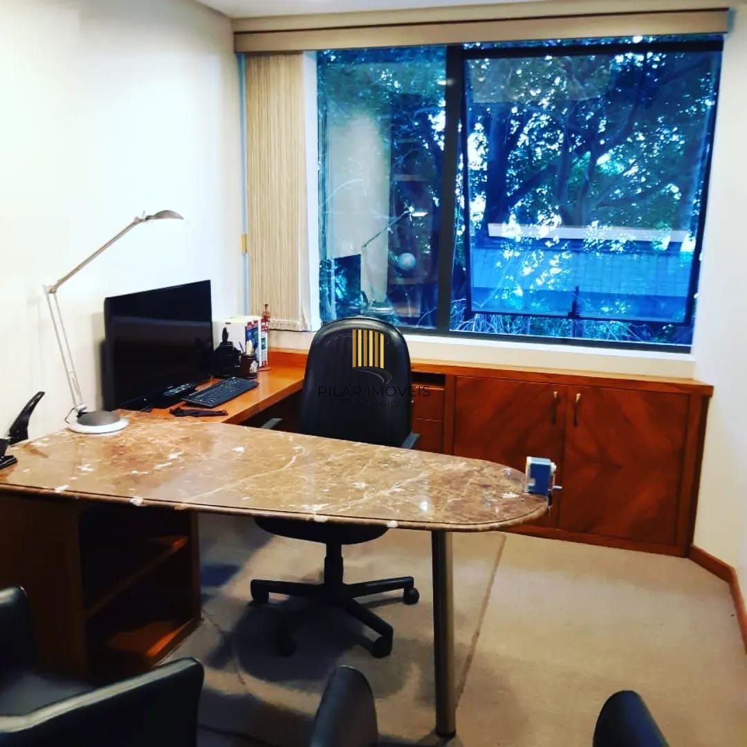 Sala Comercial 1 dormitório no bairro Praia de Belas