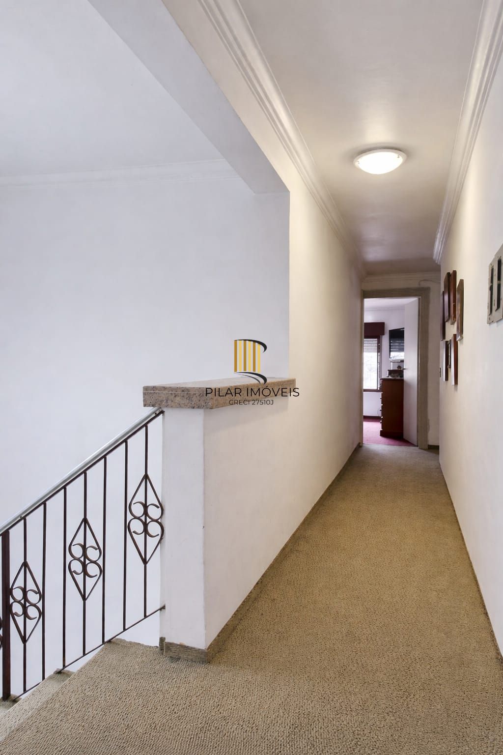 Casa/Sobrado 4 dormitórios, 290 m², no bairro Vila Ipiranga em Porto Alegre