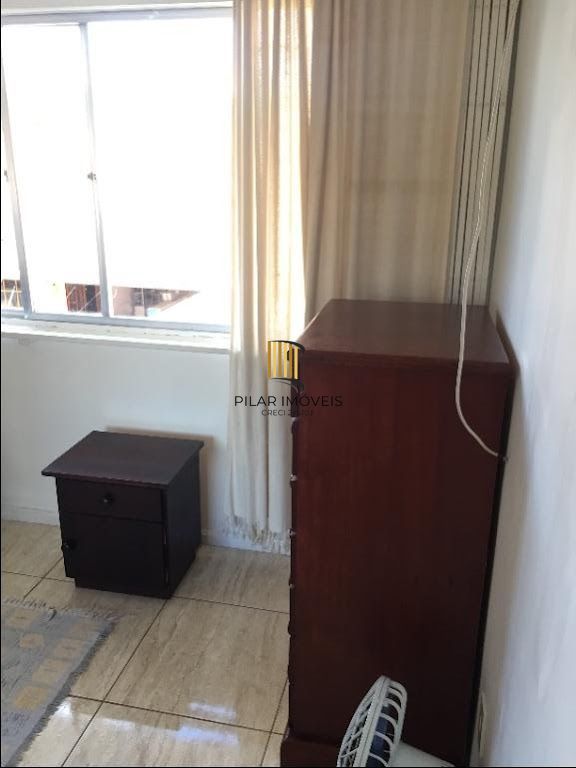 PORTO NOBRE VENDE Casa com 6 dormitórios por R$ 690.000 - Jardim Itu Sabará - Porto Alegre/RS