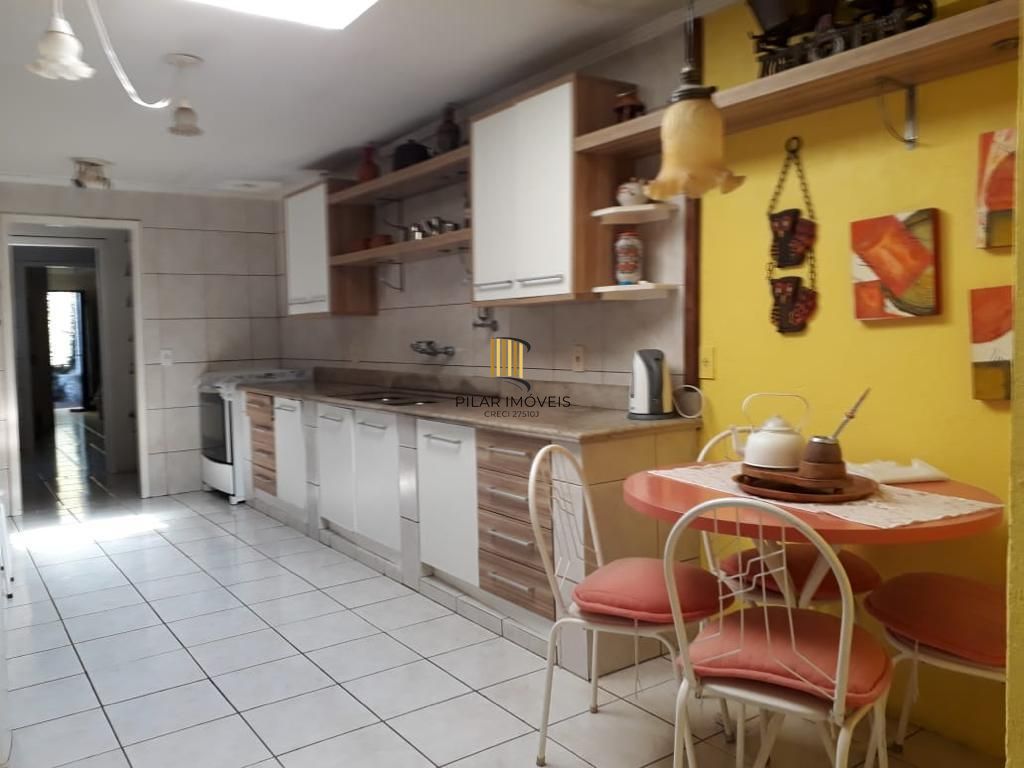 Sobrado com 4 dormitórios à venda, 498 m² por R$ 2.180.000,00 - Vila Jardim - Porto Alegre/RS