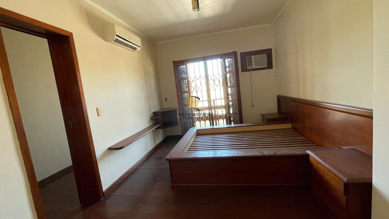 Casa 4 dormitórios no bairro Jardim Itu