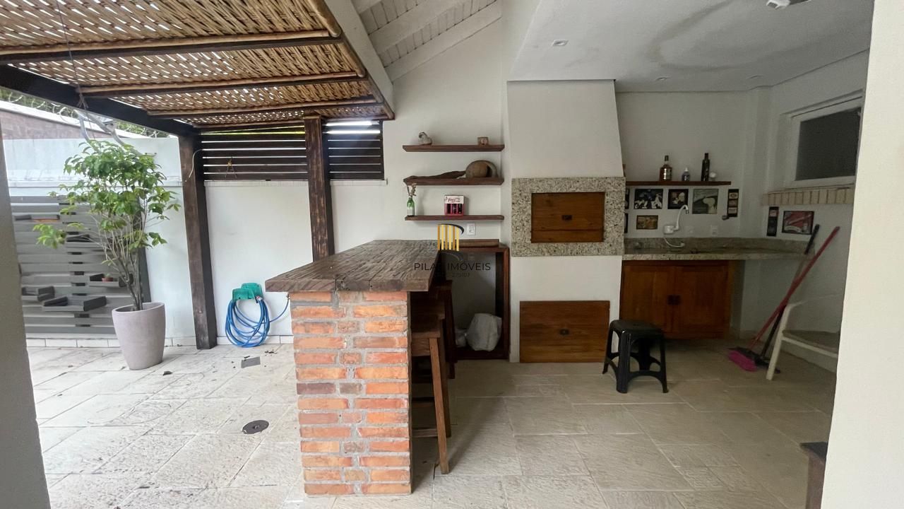 Casa 3 dormitórios no bairro Sarandi