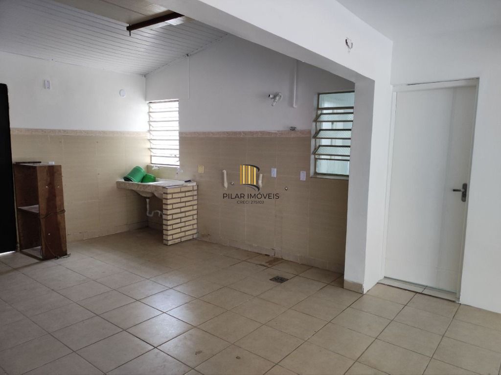 Casa com 3 dormitórios, 300 m² - venda por R$ 700.000,00 ou aluguel por R$ 4.516,00/mês - Jardim Itu Sabará - Porto Alegre/RS