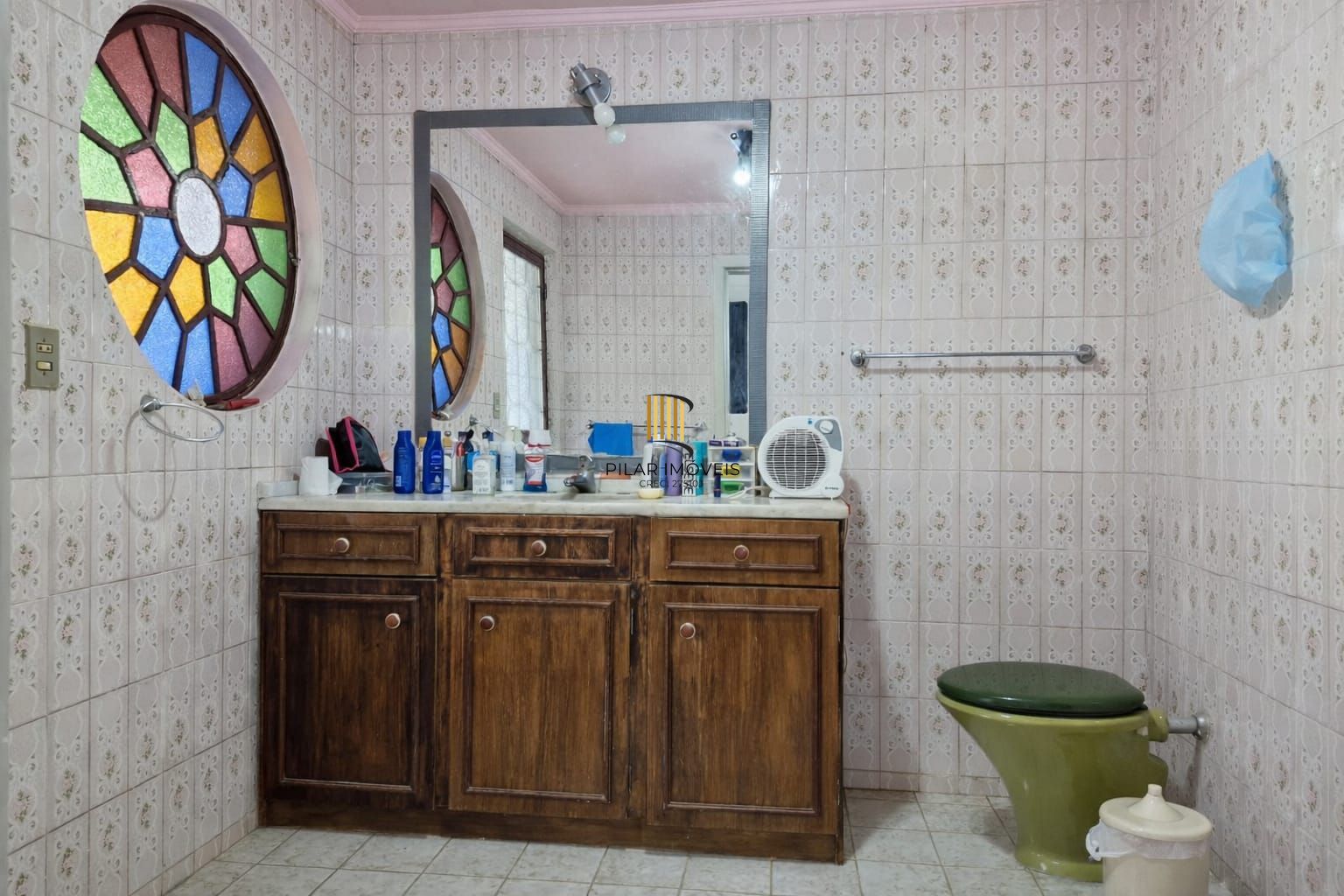 Casa/Sobrado 4 dormitórios, 290 m², no bairro Vila Ipiranga em Porto Alegre