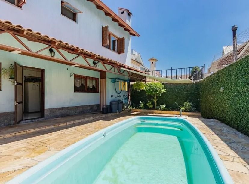 Casa com 4 dormitórios à venda, 245 m² por R$ 799.000,00 - Sarandi - Porto Alegre/RS - Pilar Imóveis