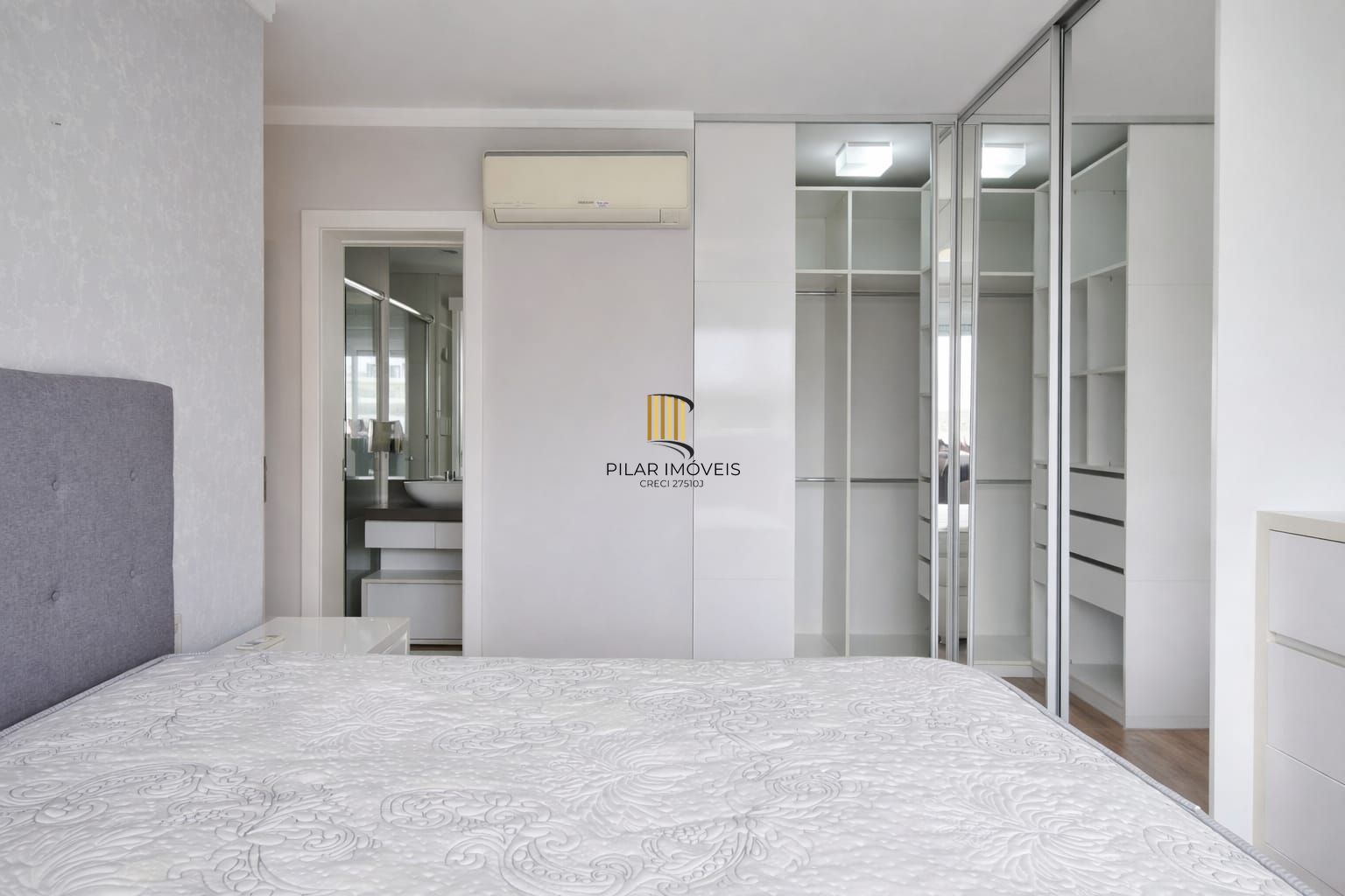 Apartamento 2 dormitórios ,71m2, no bairro Cristo Redentor em Porto Alegre