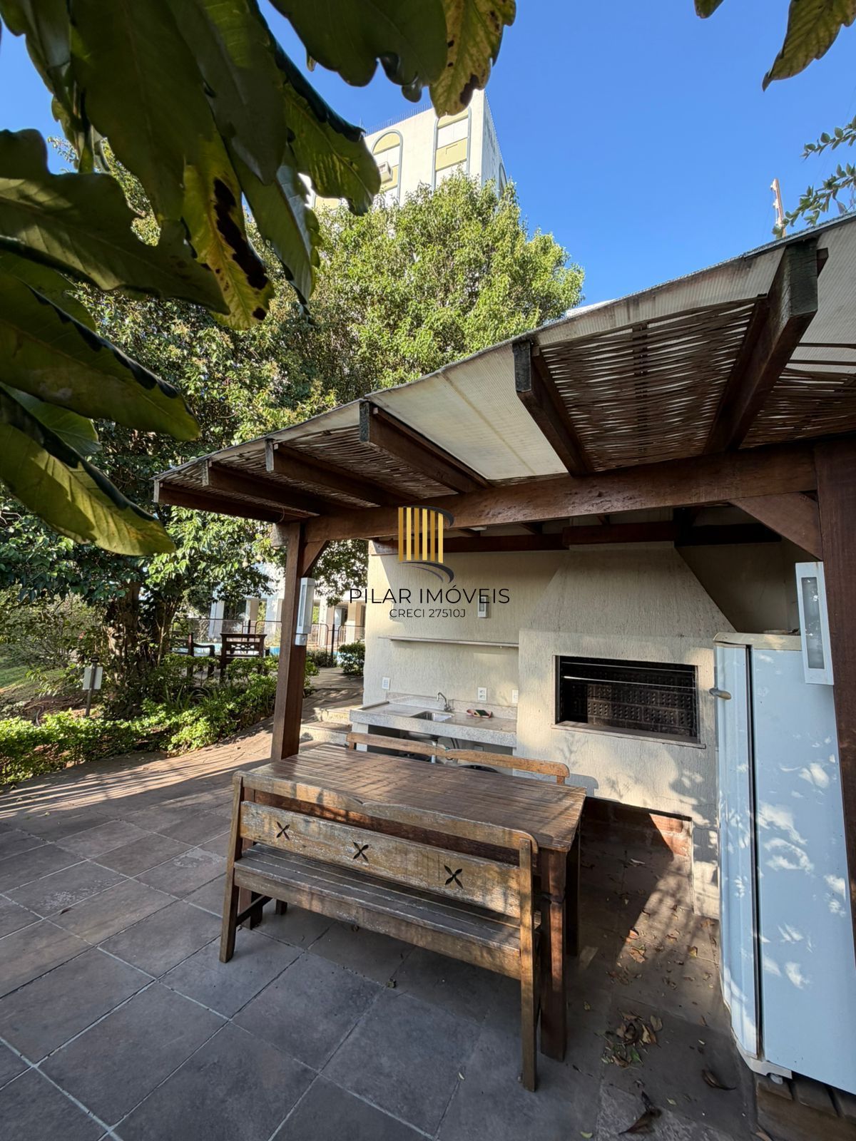 3 minutos do Bourbon Teresópolis, com 110m, 3 dorm e infra completa.