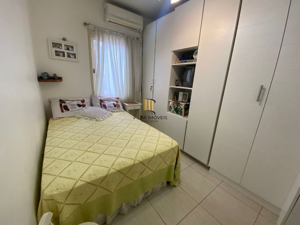 Sobrado com 3 dormitórios à venda, 195 m² por R$ 720.000,00 - Jardim Itu Sabará - Porto Alegre/RS