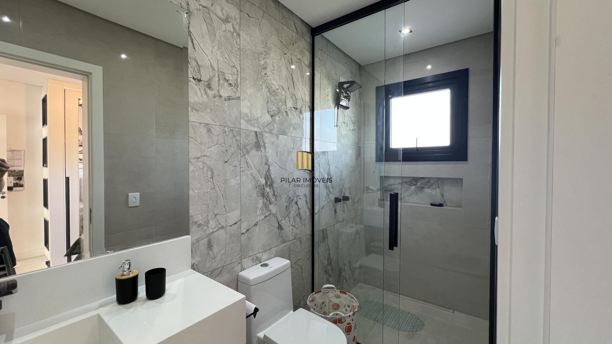 Casa em condomínio fechado