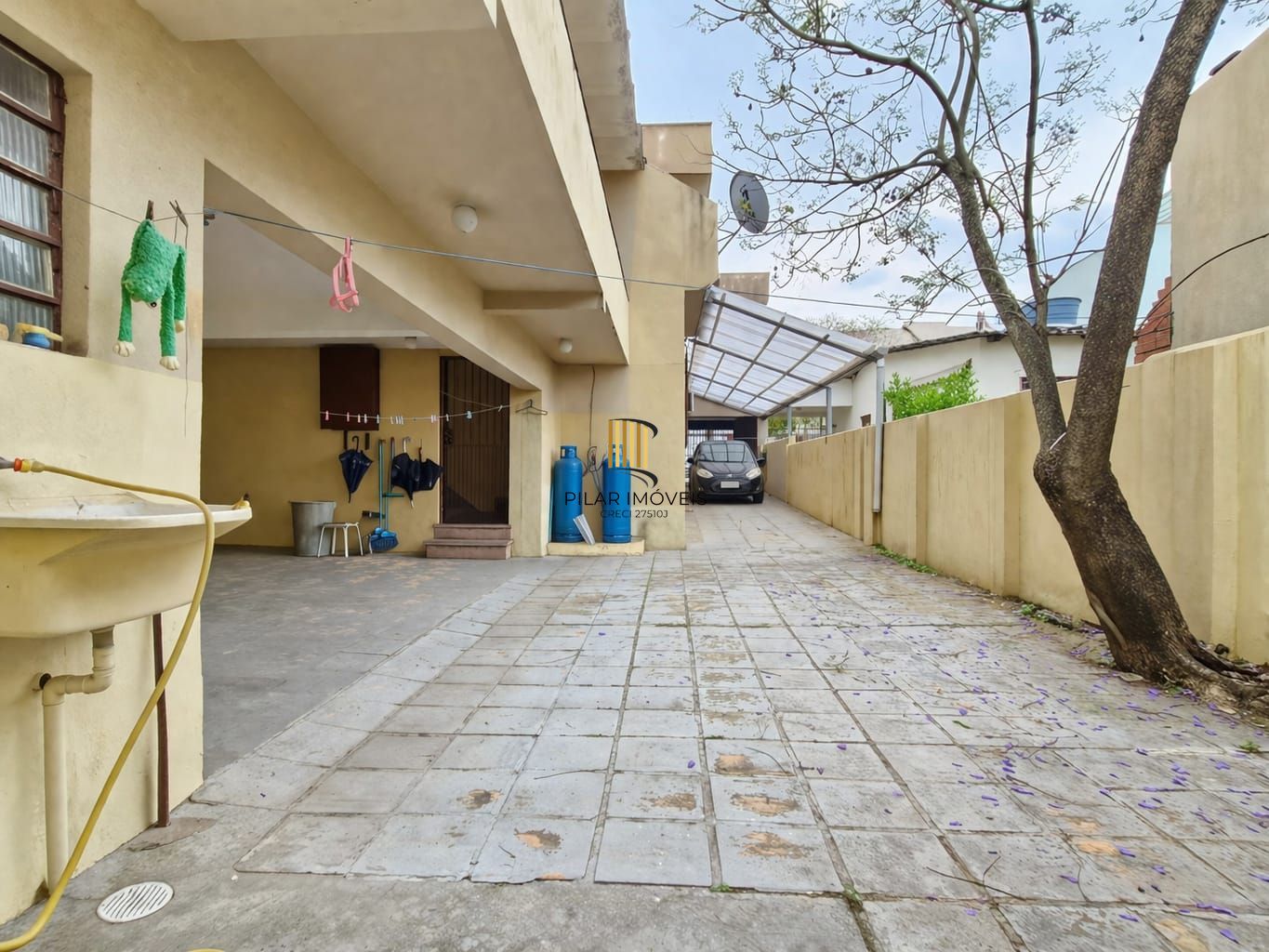 Casa/Sobrado 4 dormitórios, 290 m², no bairro Vila Ipiranga em Porto Alegre