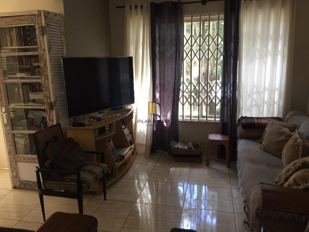 PORTO NOBRE VENDE Casa com 6 dormitórios por R$ 690.000 - Jardim Itu Sabará - Porto Alegre/RS