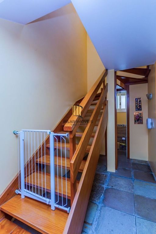 Casa com 3 dormitórios à venda, 275 m² por R$ 1.190.000,00 - Jardim Sabará - Porto Alegre/RS