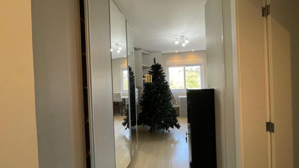 CASA EM CONDOMÍNIO FECHADO