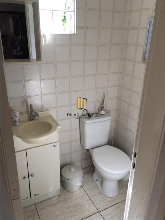 PORTO NOBRE VENDE Casa com 6 dormitórios por R$ 690.000 - Jardim Itu Sabará - Porto Alegre/RS