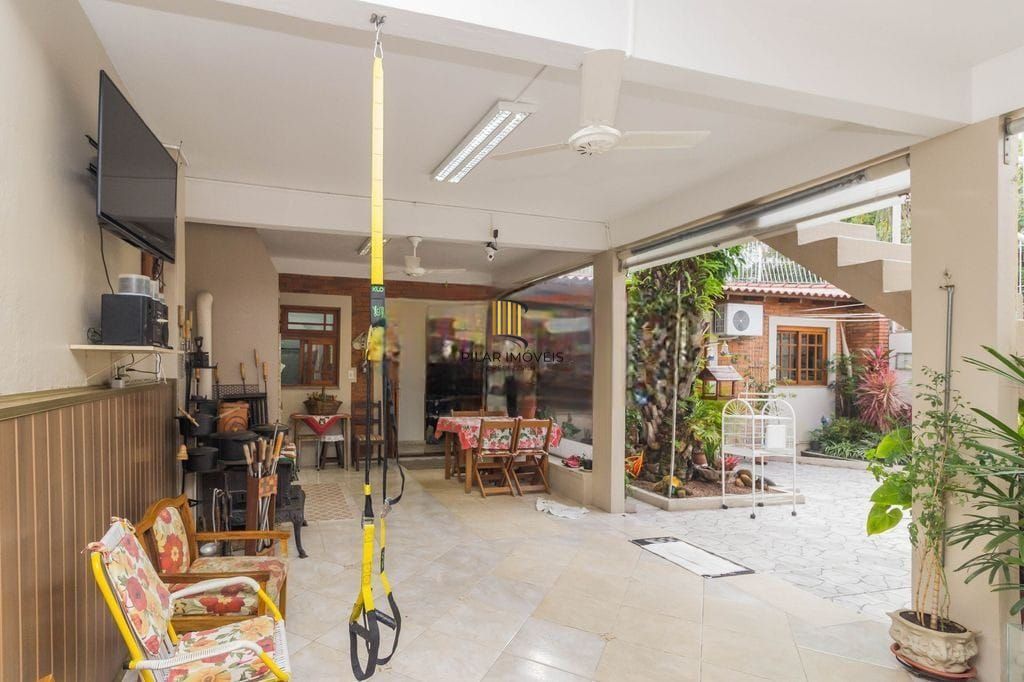 Casa à venda, 290 m² por R$ 1.300.000,00 - Vila Ipiranga - Porto Alegre/RS