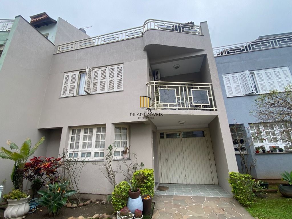 Sobrado com 3 dormitórios à venda, 195 m² por R$ 720.000,00 - Jardim Itu Sabará - Porto Alegre/RS