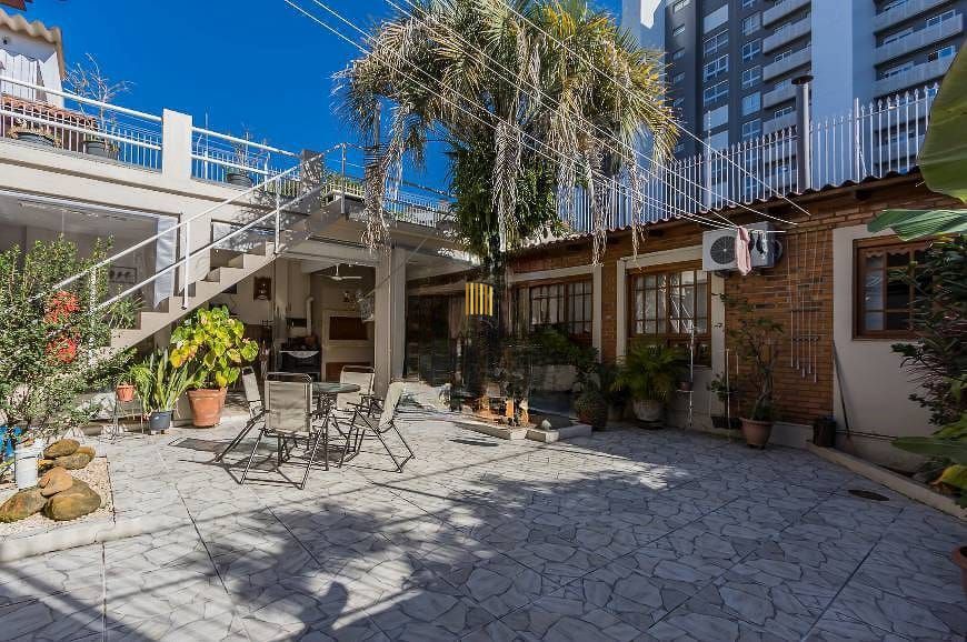 Casa à venda, 290 m² por R$ 1.300.000,00 - Vila Ipiranga - Porto Alegre/RS