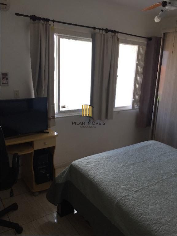 PORTO NOBRE VENDE Casa com 6 dormitórios por R$ 690.000 - Jardim Itu Sabará - Porto Alegre/RS