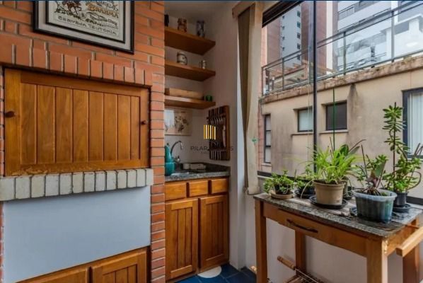 Cobertura triplex de 3 dormitórios - Petrópolis