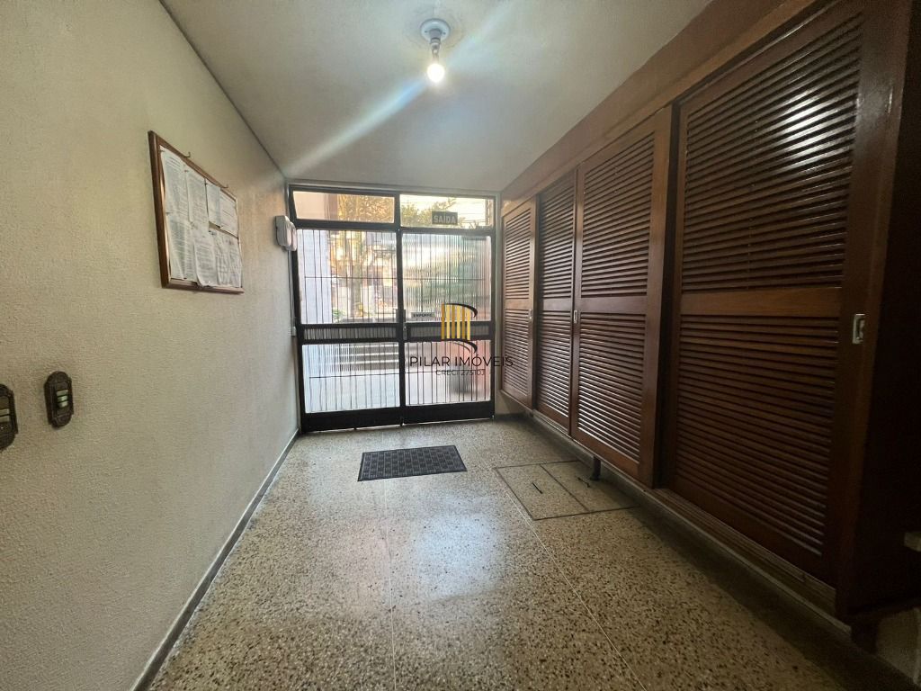 Apartamento com 2 dormitórios à venda, 88 m² por R$ 300.000,00 - Vila Ipiranga - Porto Alegre/RS