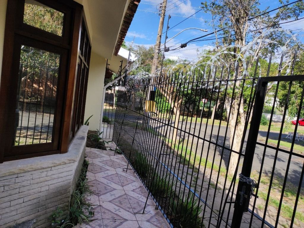 Casa com 3 dormitórios, 300 m² - venda por R$ 700.000,00 ou aluguel por R$ 4.516,00/mês - Jardim Itu Sabará - Porto Alegre/RS