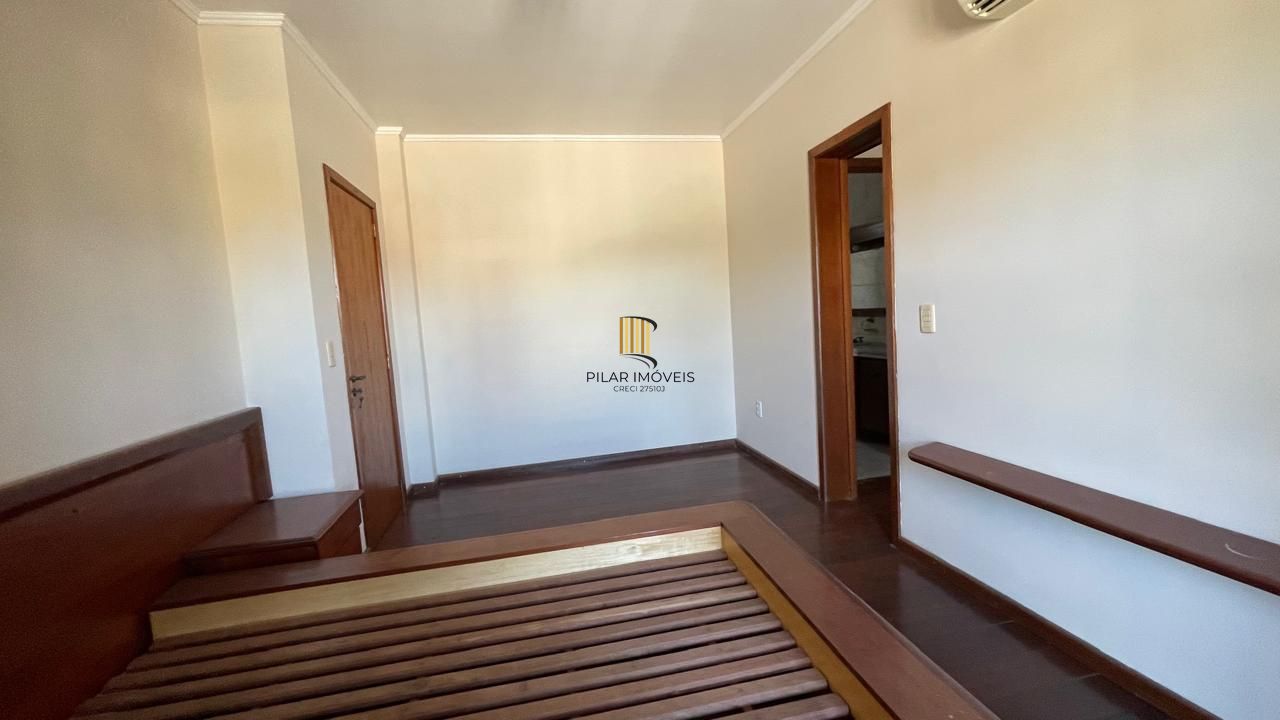 Casa 4 dormitórios no bairro Jardim Itu