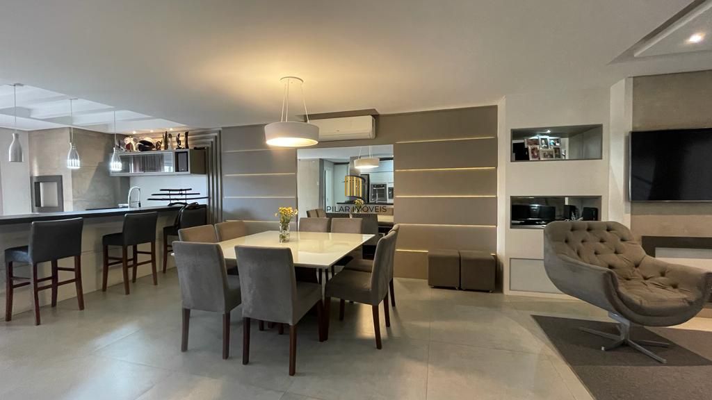 CASA EM CONDOMÍNIO FECHADO