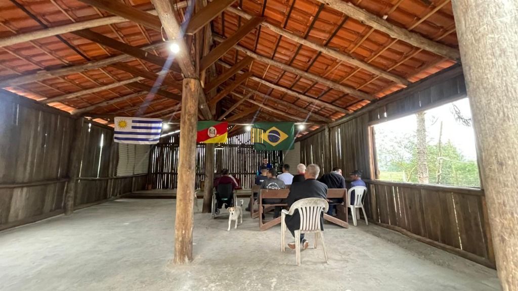 Sítio à venda, 100000 m² por R$ 390.000,00 - Morro da Cruz - Taquara/RS