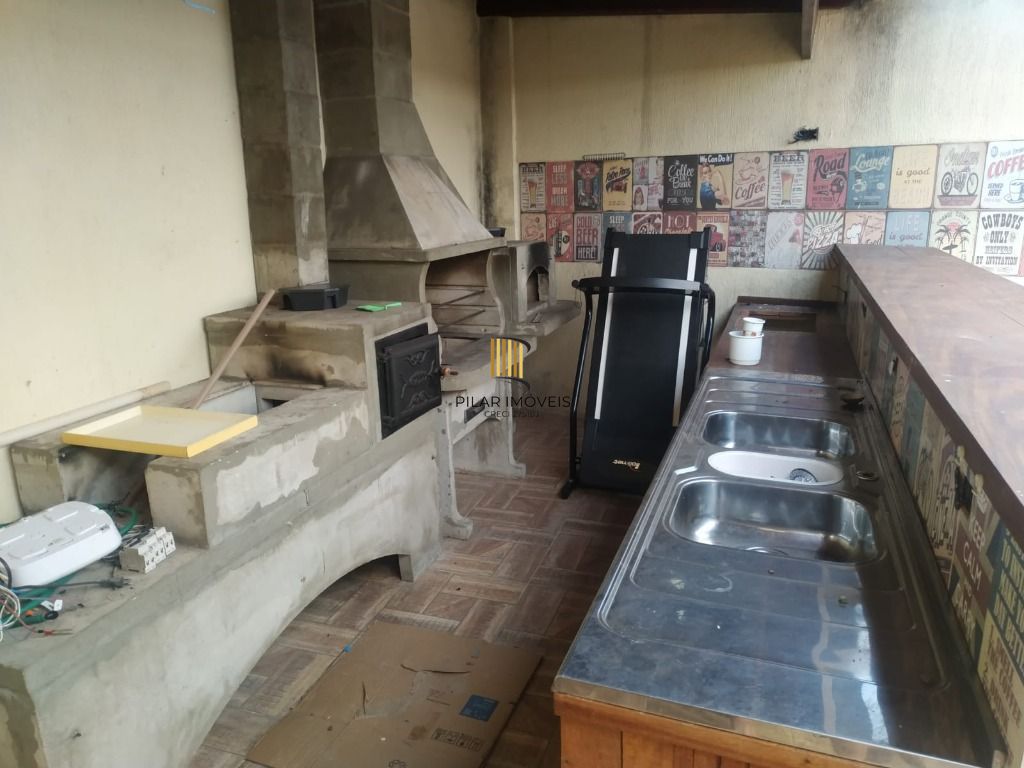 Casa com 4 dormitórios à venda por R$ 675.000,00 - Jardim Itu Sabará - Porto Alegre/RS