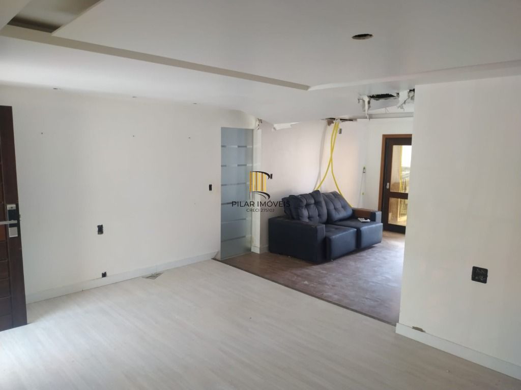 Casa com 4 dormitórios à venda por R$ 675.000,00 - Jardim Itu Sabará - Porto Alegre/RS