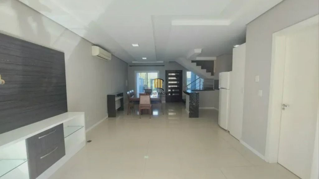 Casa Impecável com 3 Dormitórios e Amplo Terreno no Bairro Sarandi – Porto Alegre