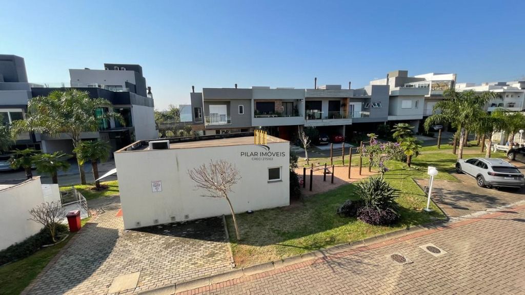 CASA EM CONDOMÍNIO FECHADO