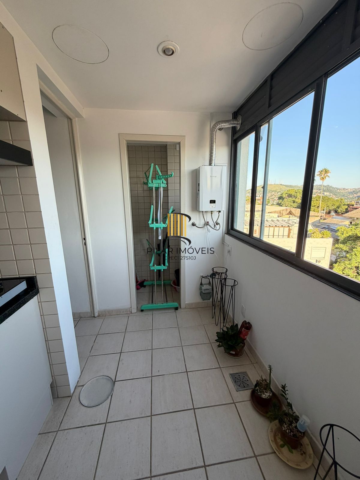 3 minutos do Bourbon Teresópolis, com 110m, 3 dorm e infra completa.