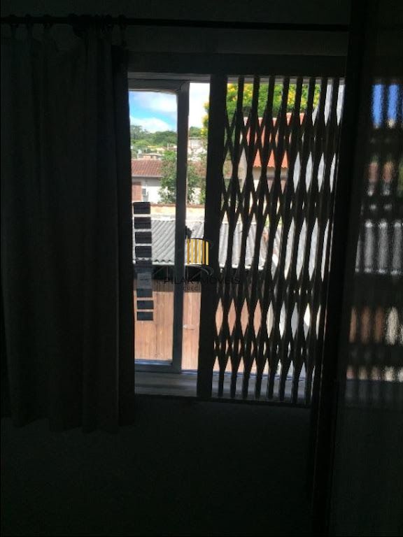 PORTO NOBRE VENDE Casa com 6 dormitórios por R$ 690.000 - Jardim Itu Sabará - Porto Alegre/RS