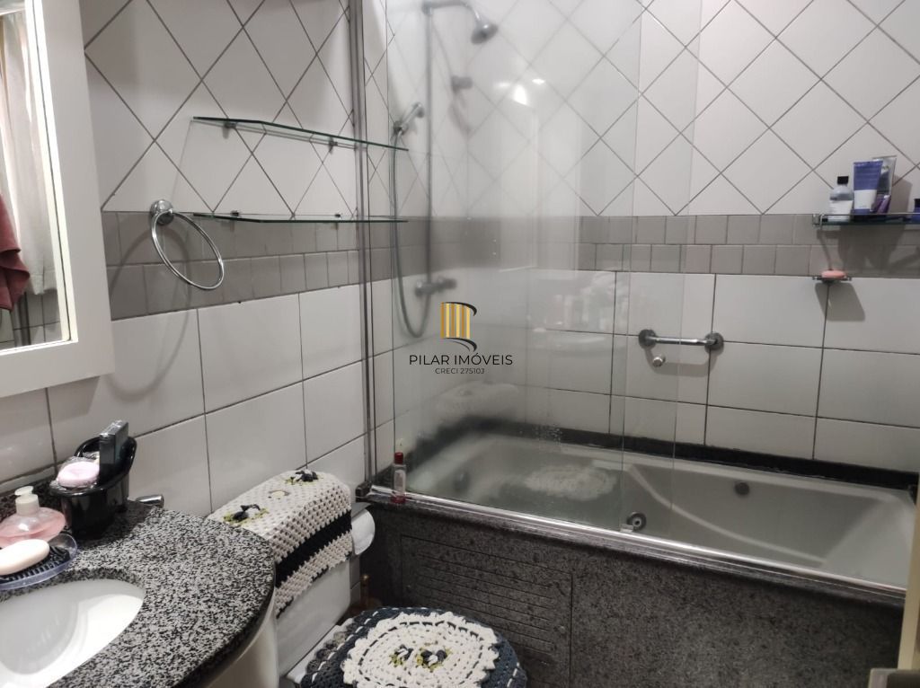 Sobrado com 3 dormitórios à venda, 195 m² por R$ 720.000,00 - Jardim Itu Sabará - Porto Alegre/RS