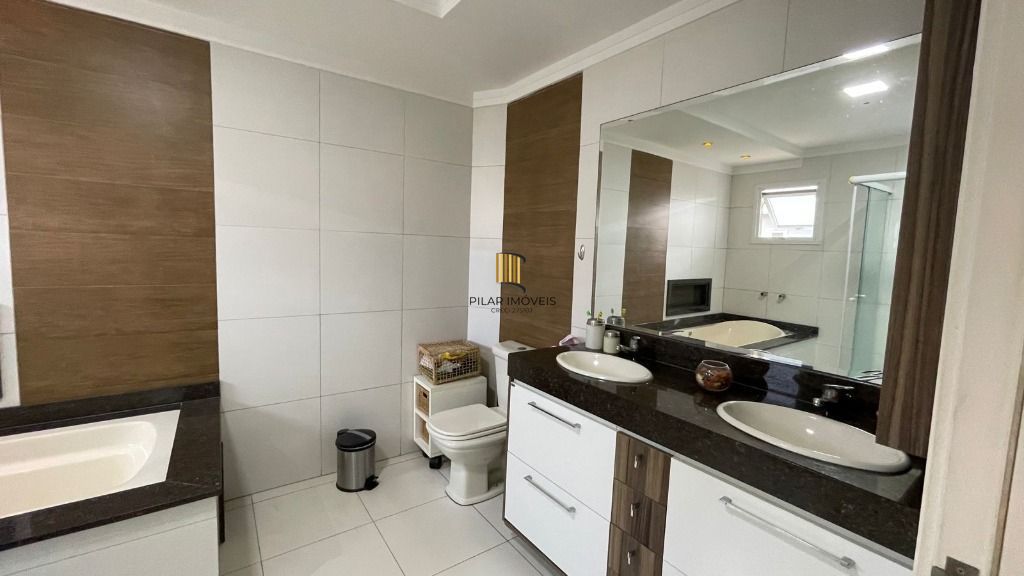 Casa com 3 dormitórios à venda, 242 m² por R$ 1.330.000,00 - Ecoville - Porto Alegre/RS